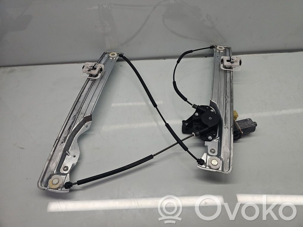 Regulador manual de la ventanilla delantera   OEM