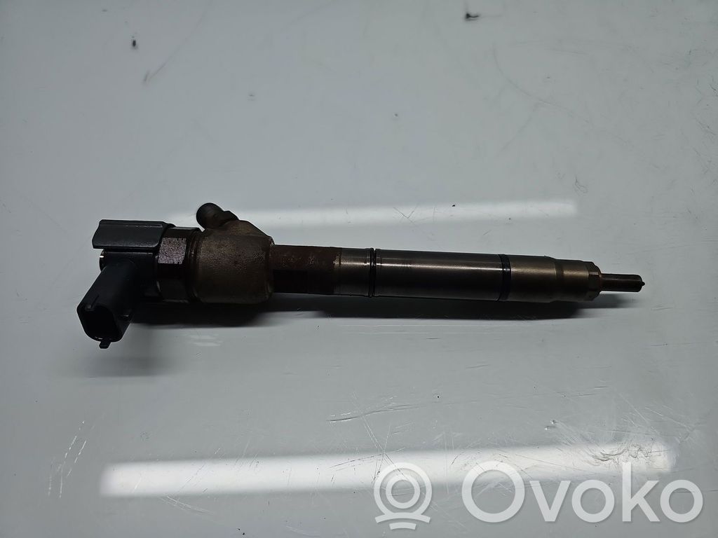 Inyector de combustible   338002A900