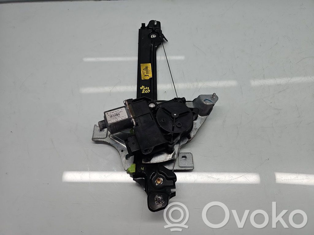 Peugeot 508 Mecanismo para subir la puerta trasera sin motor 