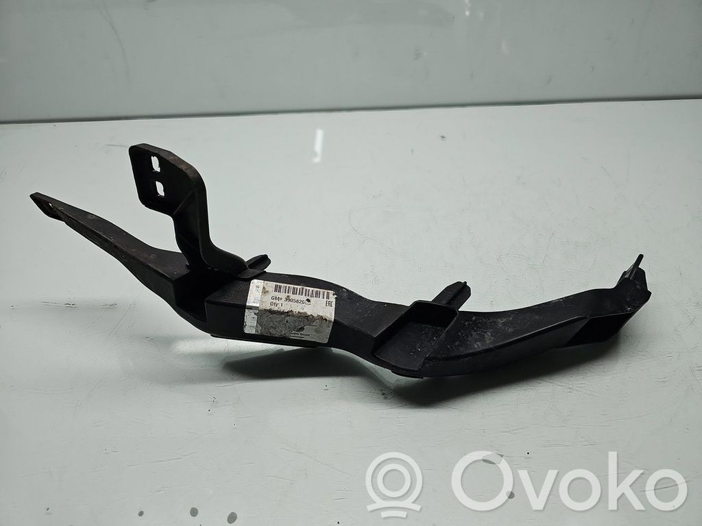 Opel Astra K Halterung Kotflügel 