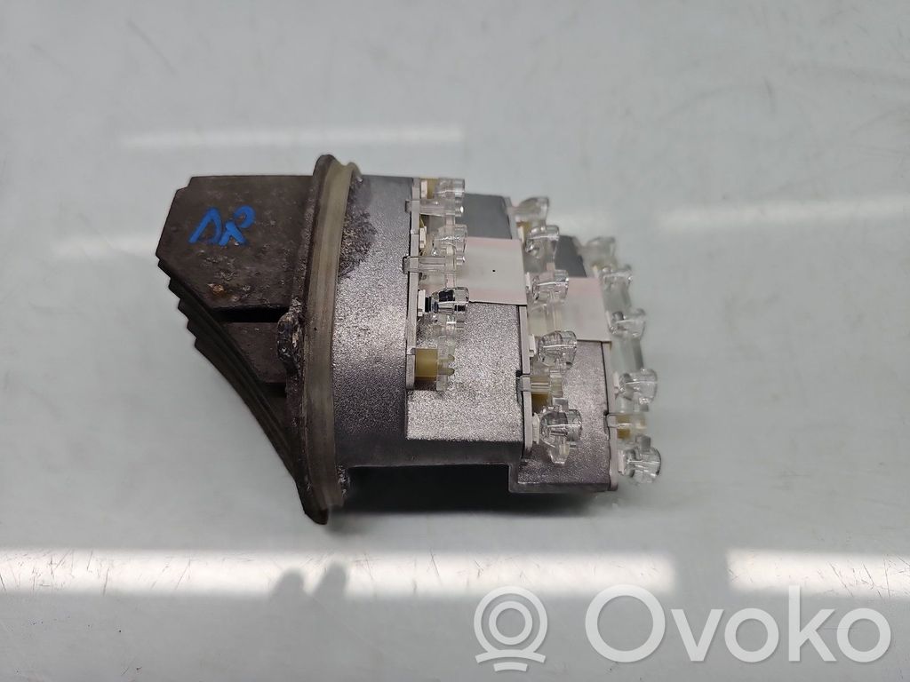 Front fender indicator light   126622665