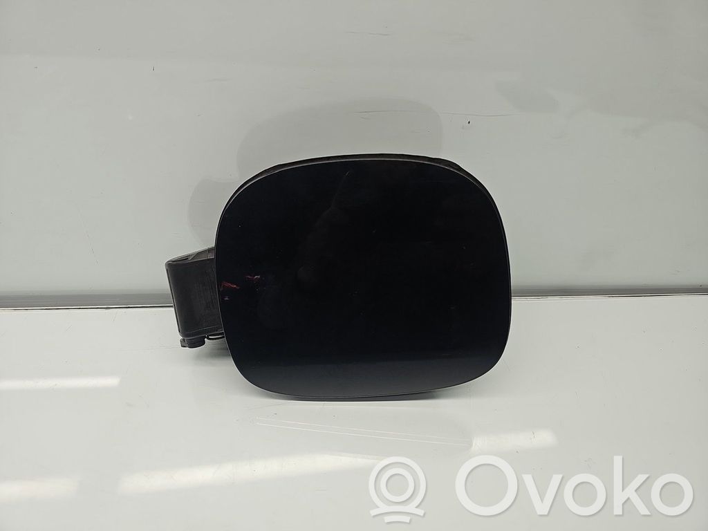 Volvo S60 Apdaila aplink degalų bako dangtelį 