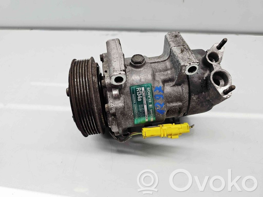 Peugeot 206 Kompresor / Sprężarka klimatyzacji A/C 