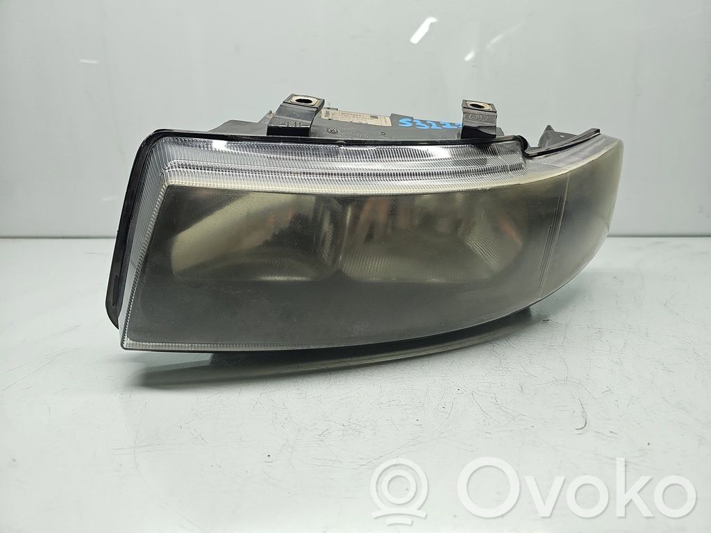 Scheinwerfer   1M1941001D