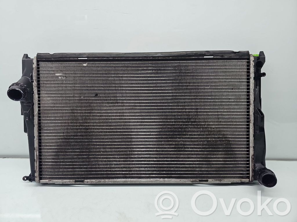BMW 1 E82 E88 Aušinimo skysčio radiatorius 