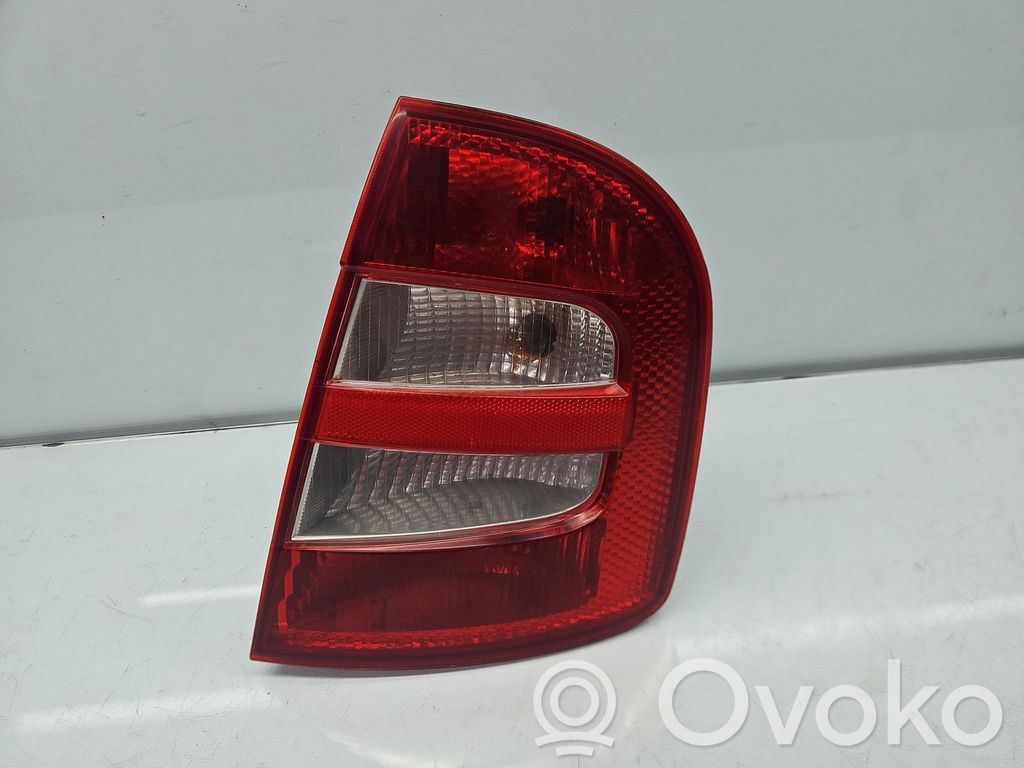 Skoda Fabia Mk1 (6Y) Lampă spate în caroserie 