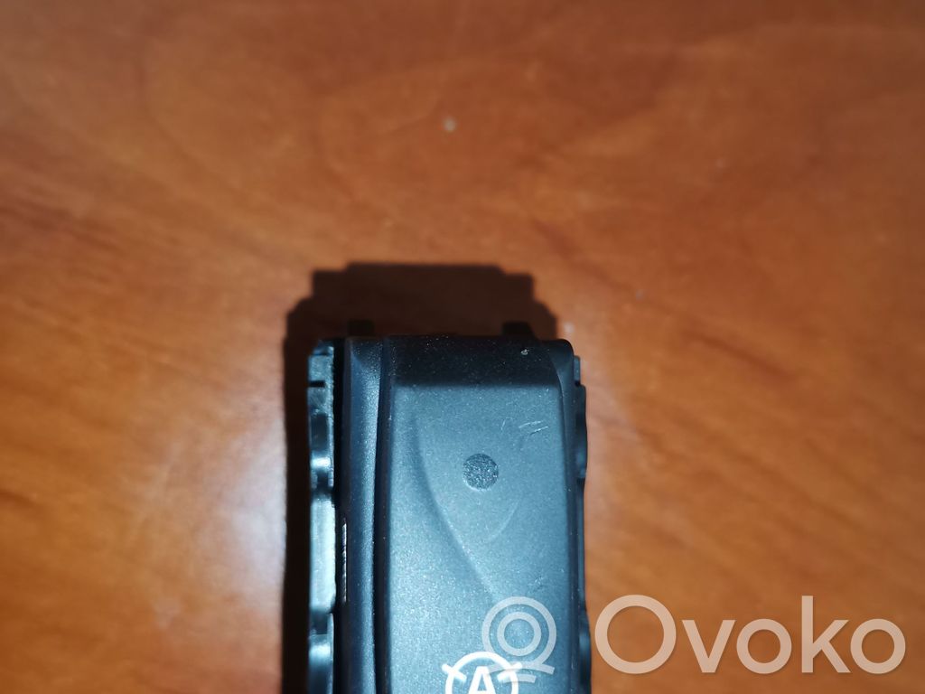 Renault Trafic III (X82) Engine start stop button switch 