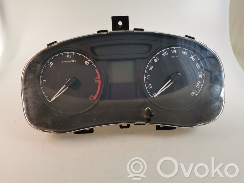 Skoda Fabia Mk2 (5J) Licznik / Prędkościomierz 