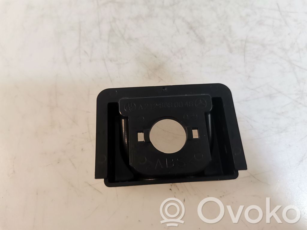 Mercedes-Benz E W212 Tie down hook / loop 