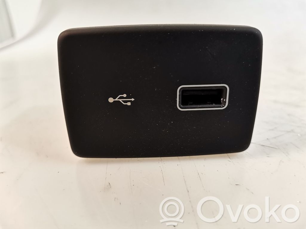 Peugeot Boxer Enchufe conector USB 