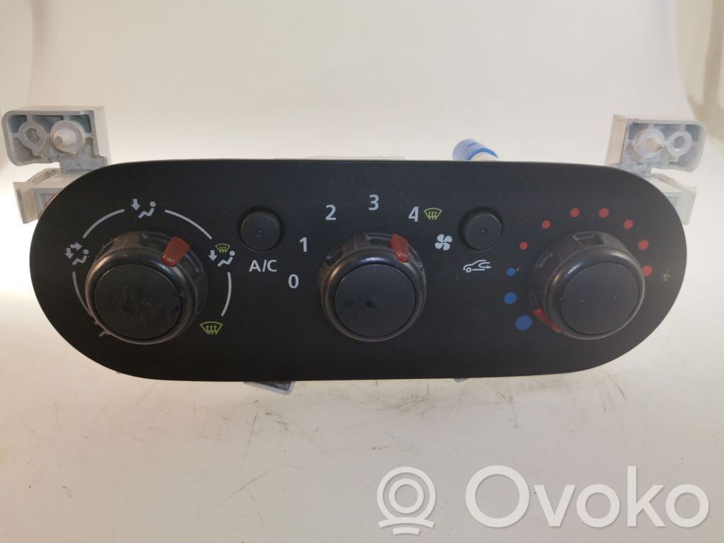 Opel Vivaro Climate control unit 