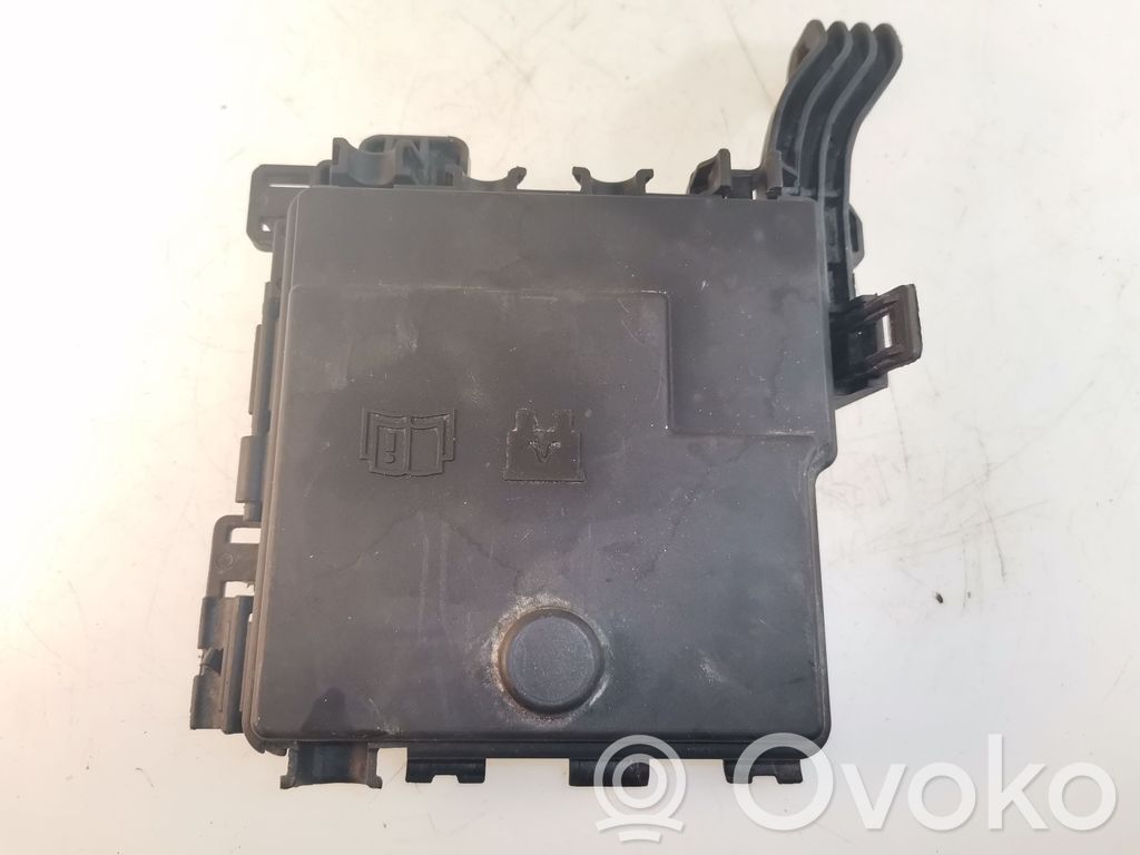 Volvo V50 Fuse module 