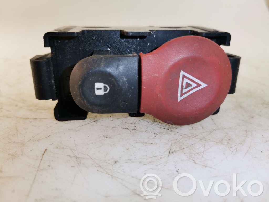 Renault Kangoo II Hazard light switch 