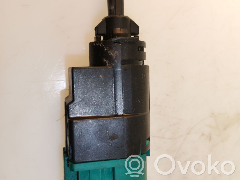 Renault Trafic III (X82) Brake pedal sensor switch 