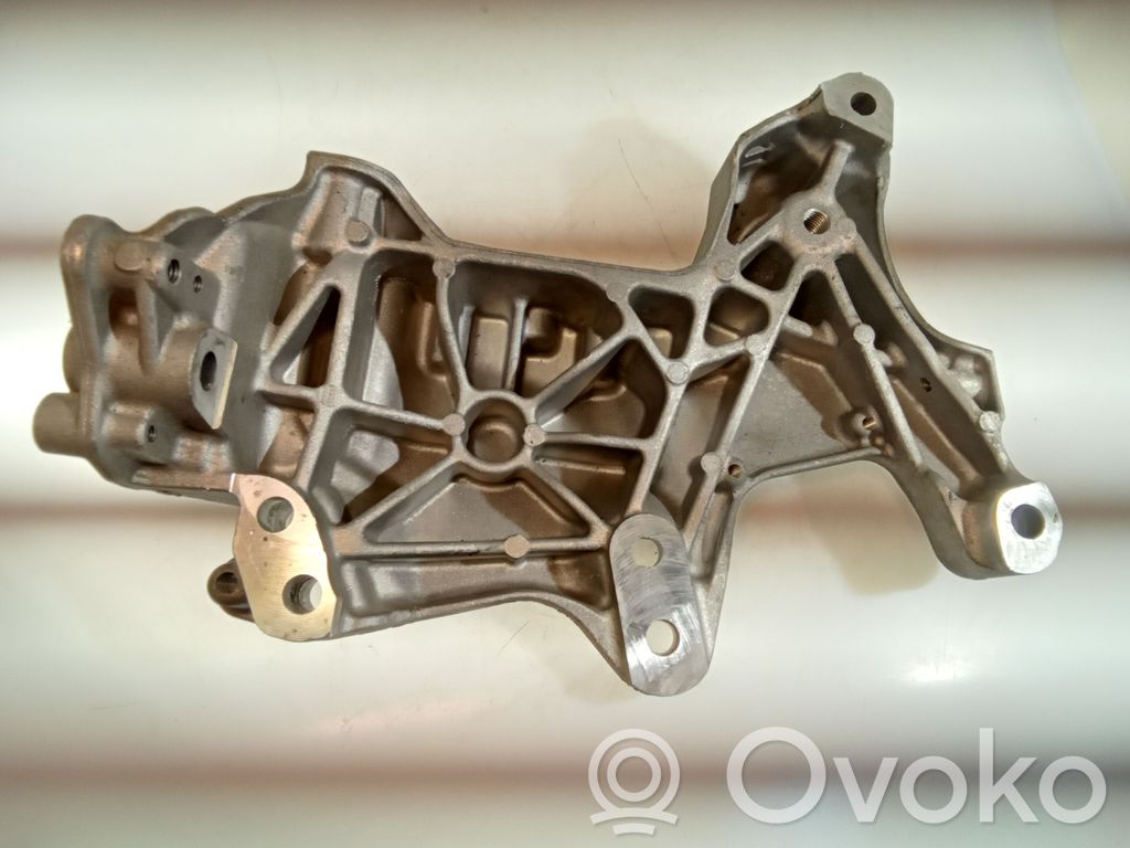 Renault Trafic III (X82) Engine mounting bracket 