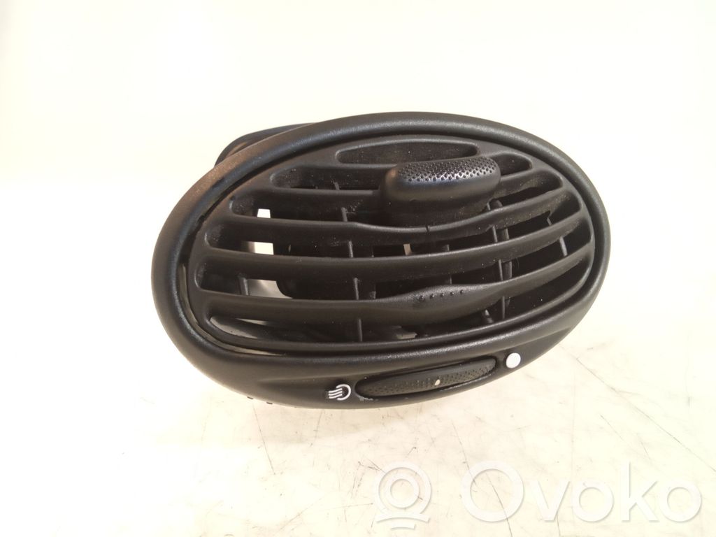 Ford Focus Centrinės oro grotelės 