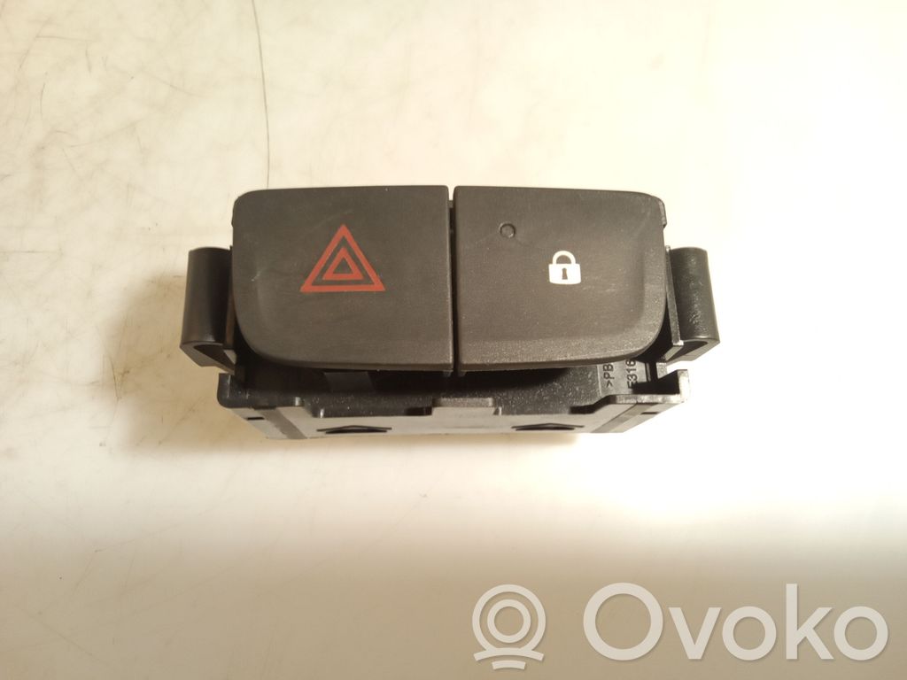 Renault Trafic III (X82) Hazard light switch 
