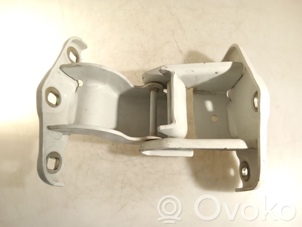 Opel Vivaro Loading door upper hinge 