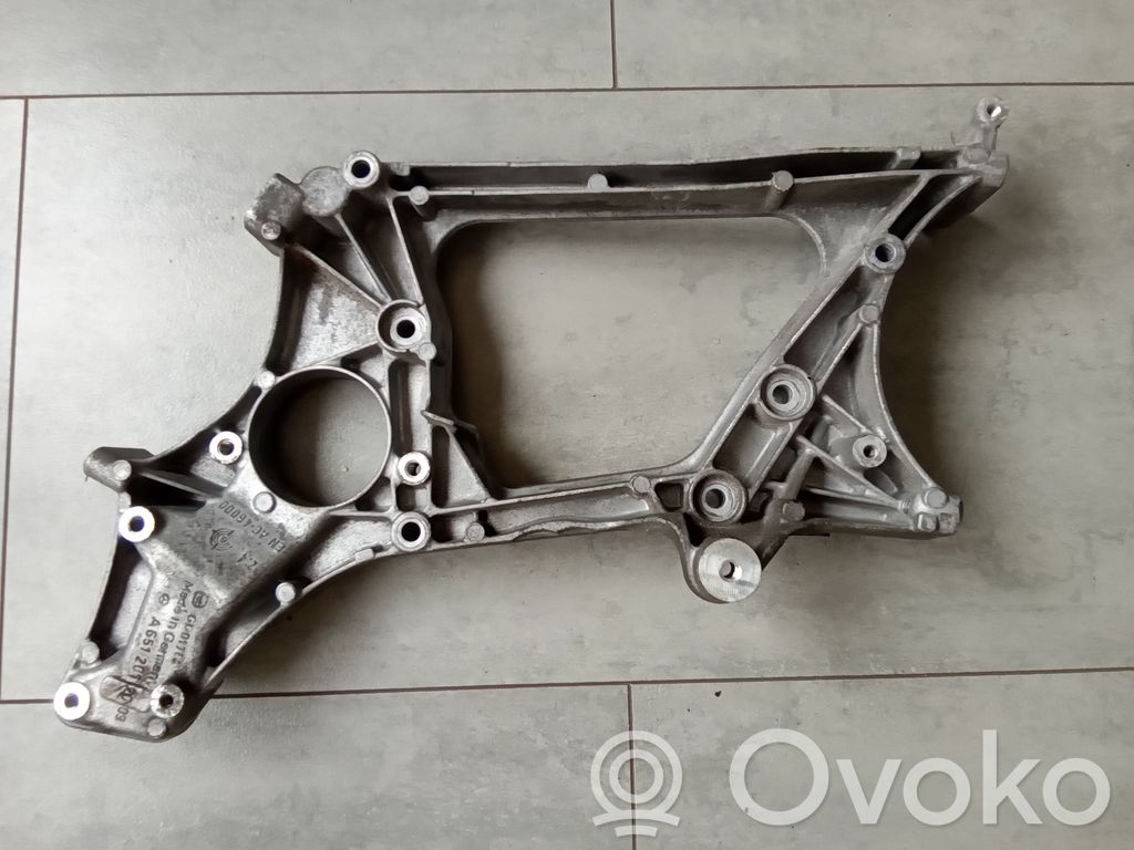 Mercedes-Benz E W212 Generator/alternator bracket 