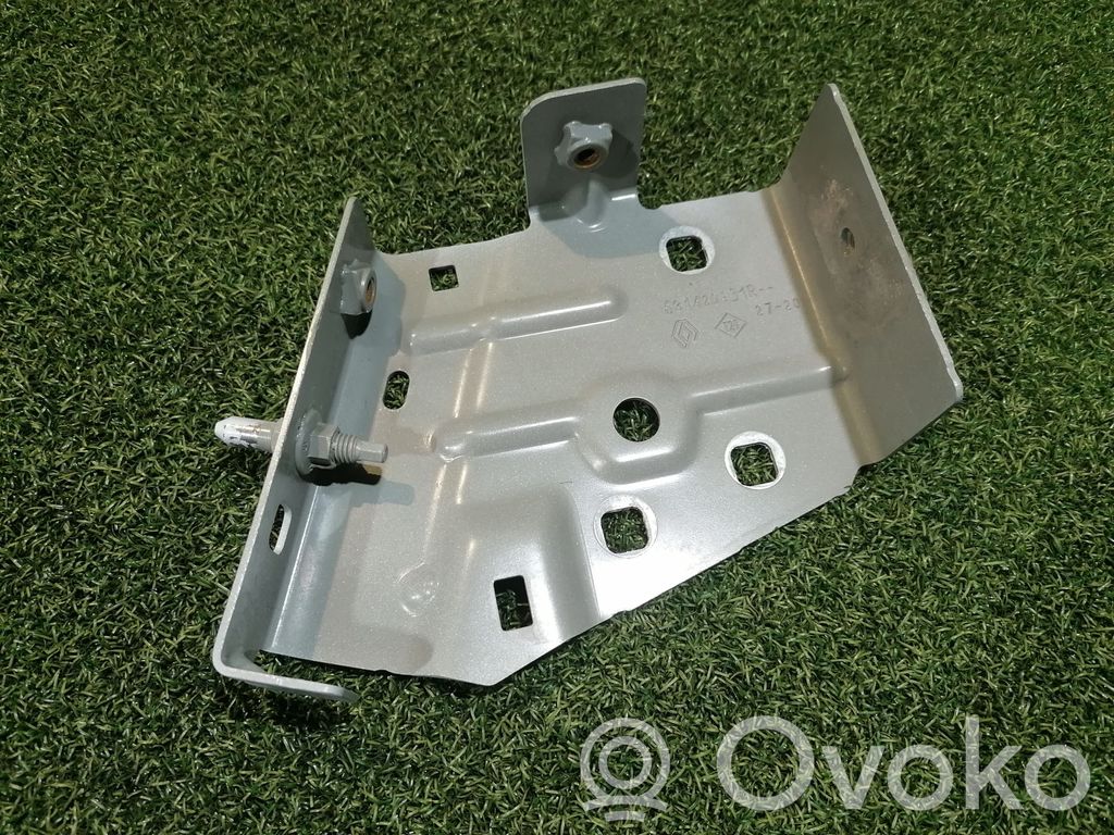 Renault Master III Front splash guards bracket 