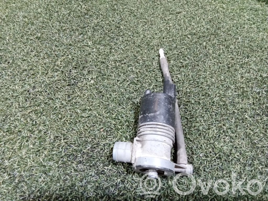 Renault Trafic III (X82) Windscreen/windshield washer pump 