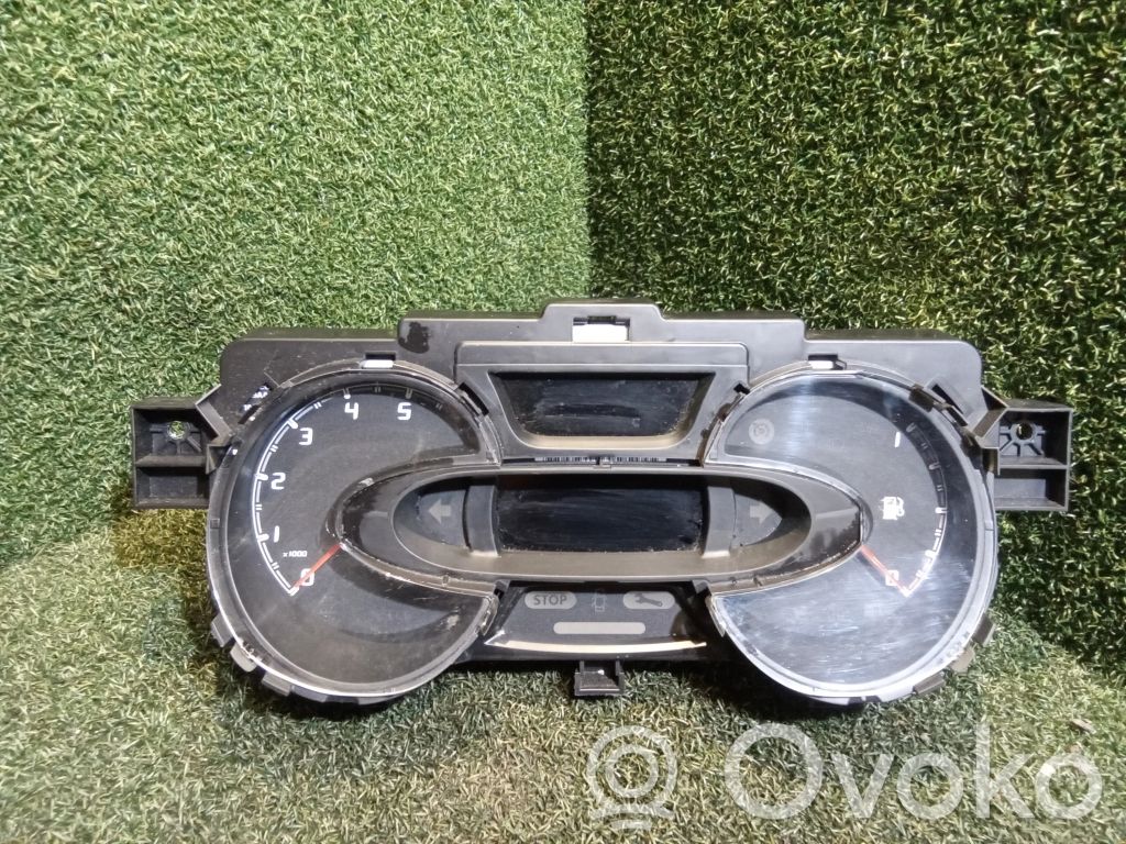 Fiat Talento Speedometer (instrument cluster) 