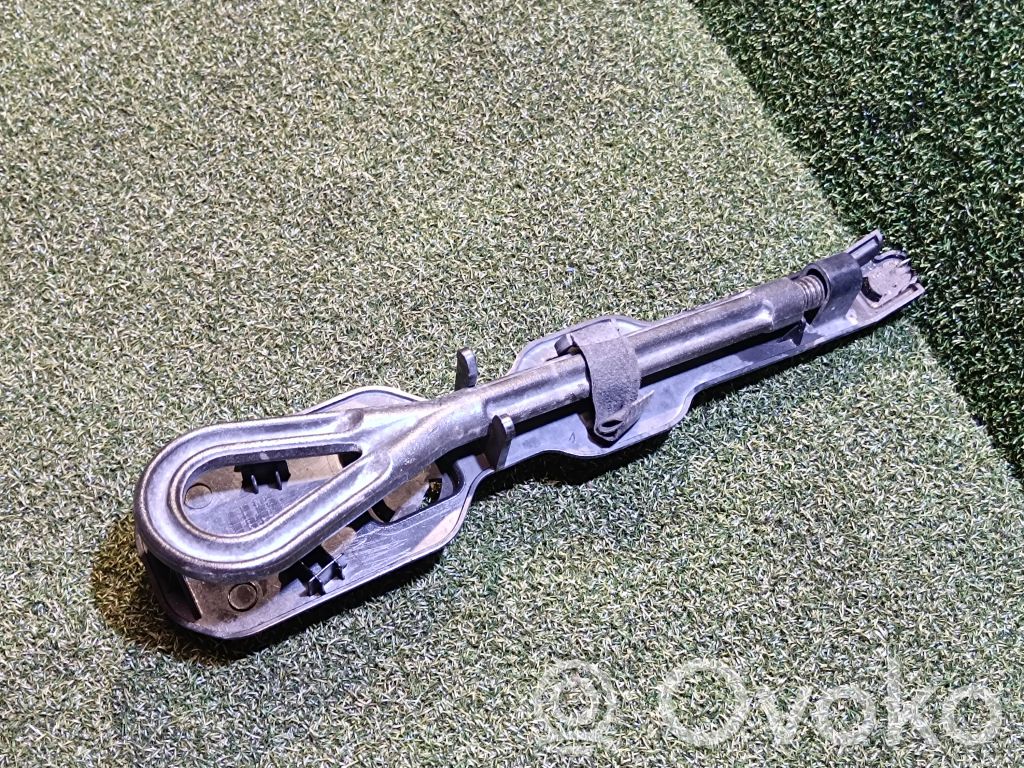 Ford Tourneo Custom Towing hook eye 