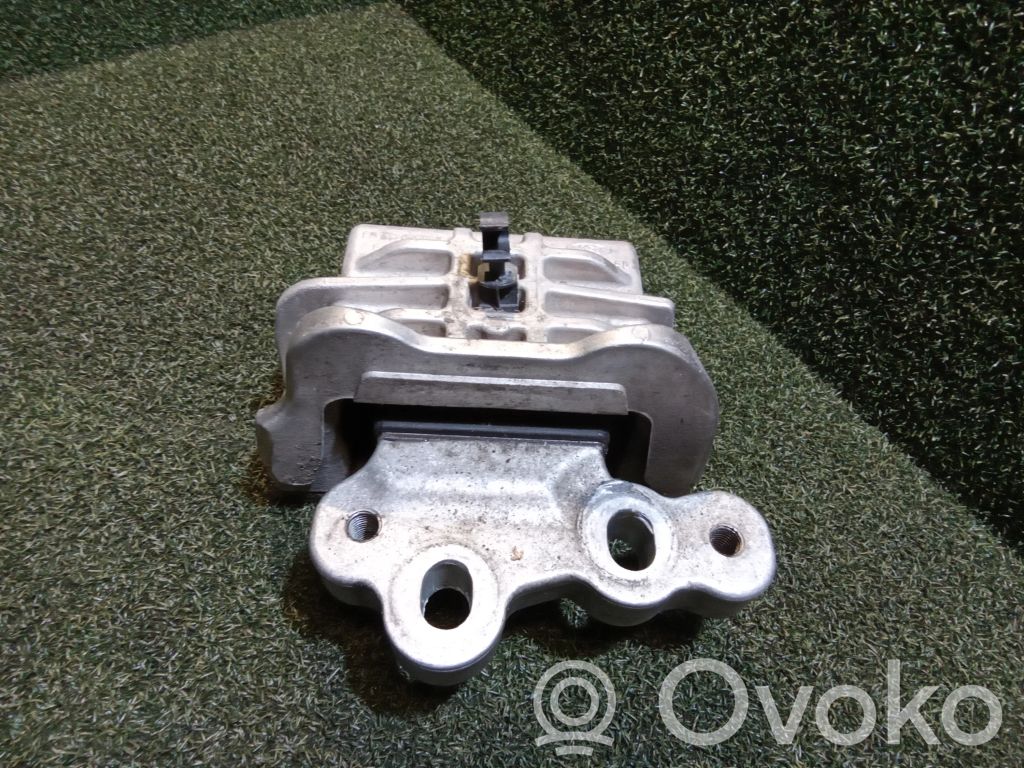 Engine mount bracket   GK217M124AE,01122017