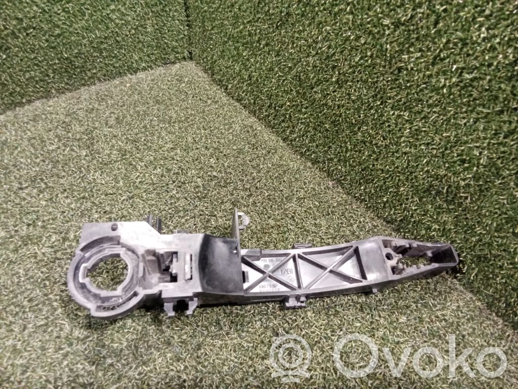 Opel Vivaro Liukuoven ulkokahvan kehys 
