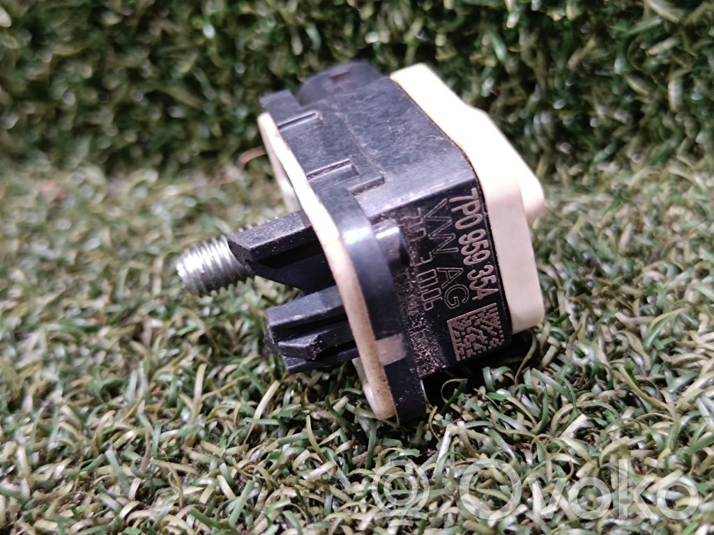 Porsche Cayenne (92A) Airbagsensor Crashsensor Drucksensor 