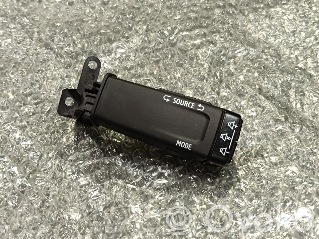Renault Trafic III (X82) Head unit multimedia control 