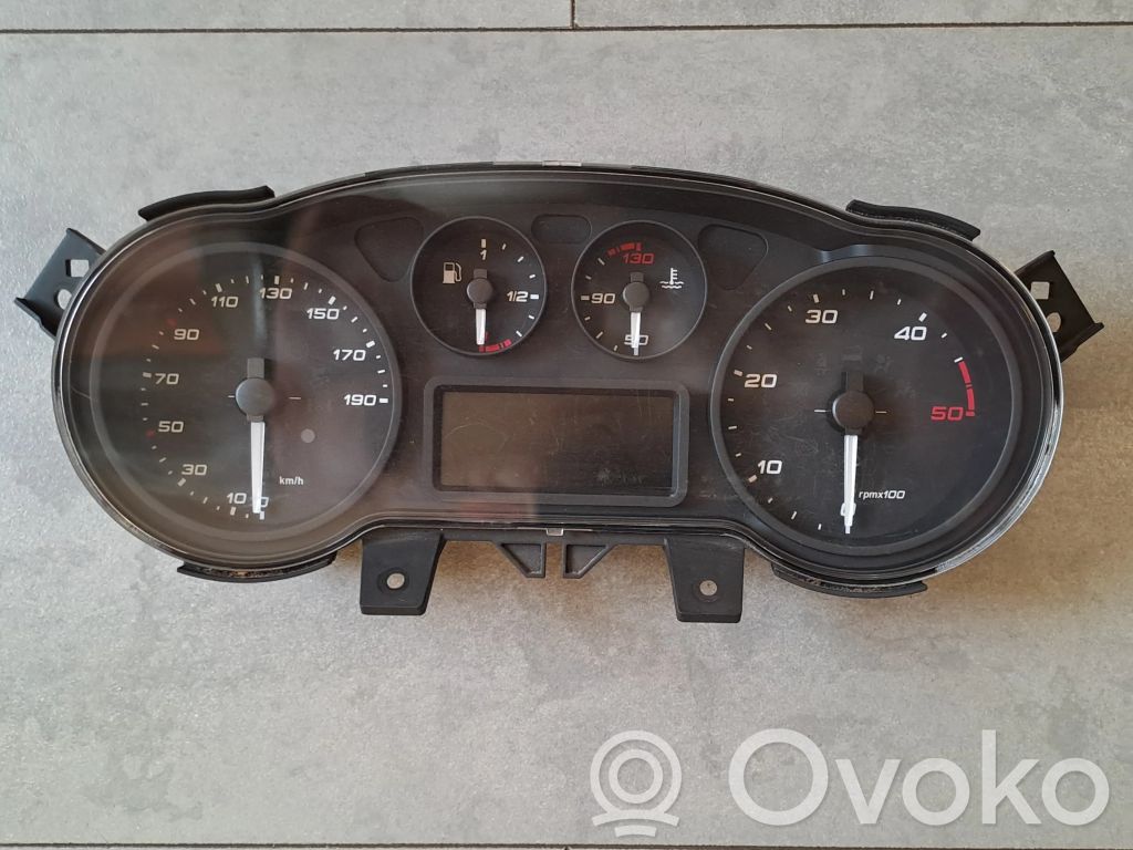 Iveco Daily 6th gen Vitezometru (grup de instrumente) 