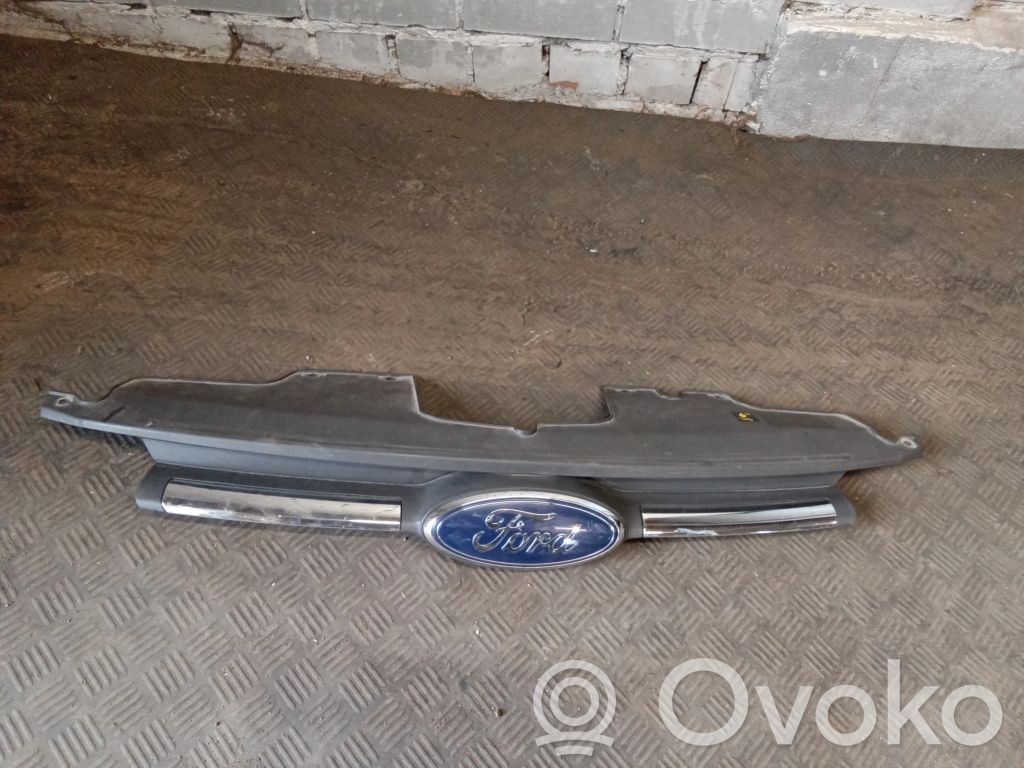 Ford Transit Custom Etupuskurin ylempi jäähdytinsäleikkö 