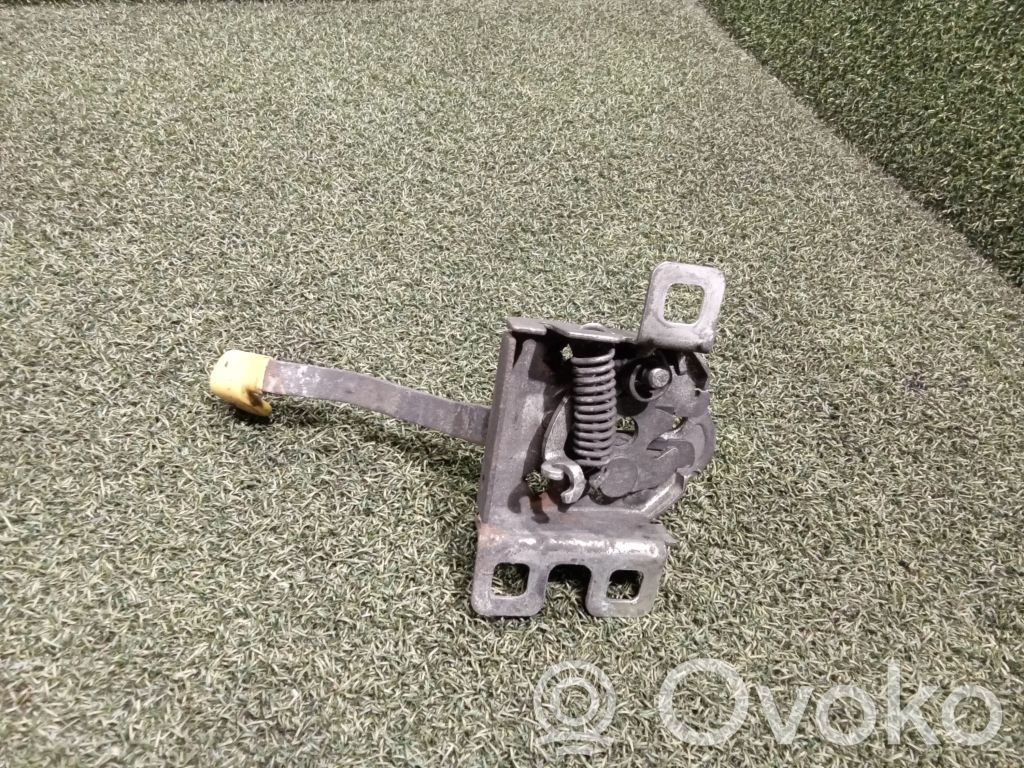 Iveco Daily 6th gen Engine bonnet/hood lock/catch 