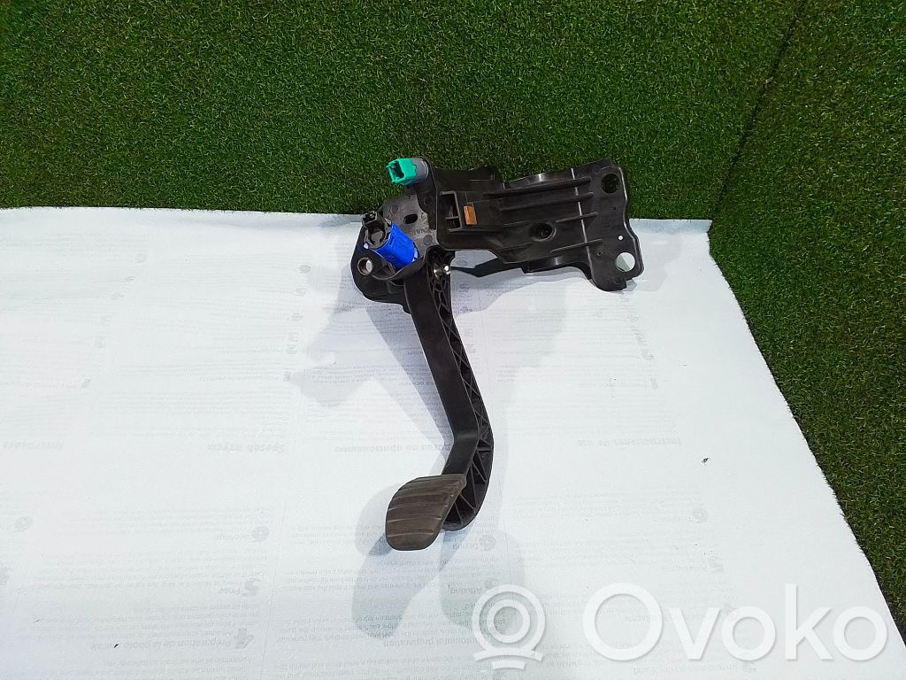Renault Master III Clutch pedal 