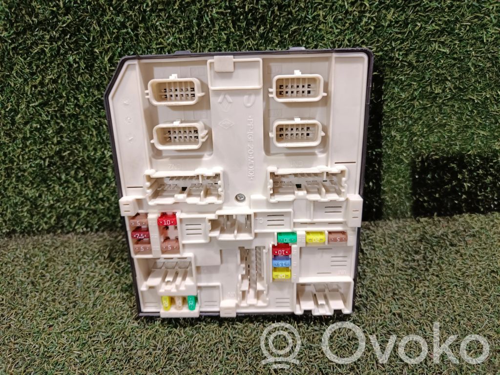Renault Master III Fuse module 
