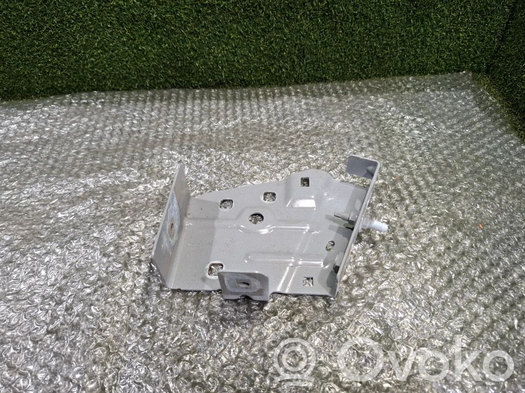 Renault Master III Front splash guards bracket 