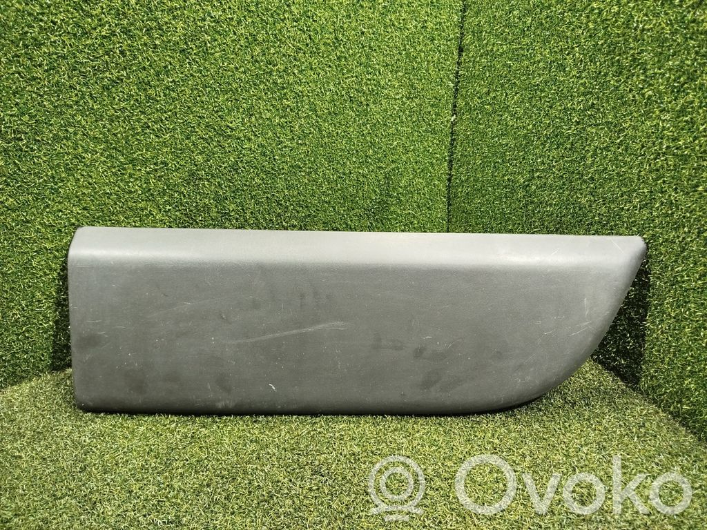 Renault Master III Priekšpusē durvju dekoratīvā apdare (moldings) 