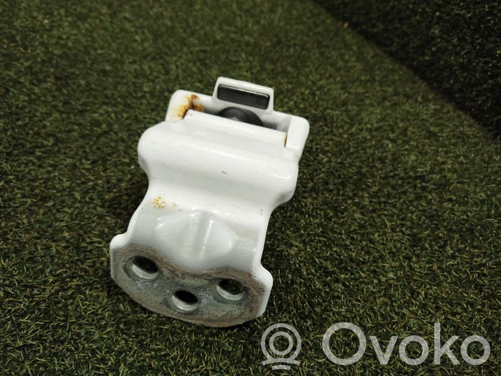 Tailgate/trunk/boot hinge   HK31V42983AD,HK31V42983