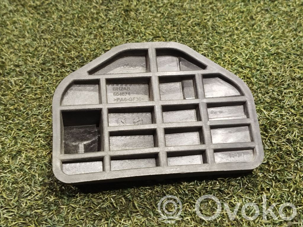 Ford Transit Custom Front bumper mounting bracket 