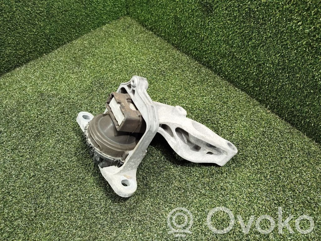 Engine mount bracket   112641371R,112101360R