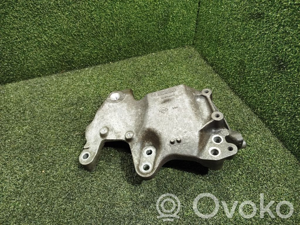 Renault Trafic III (X82) Engine mounting bracket 