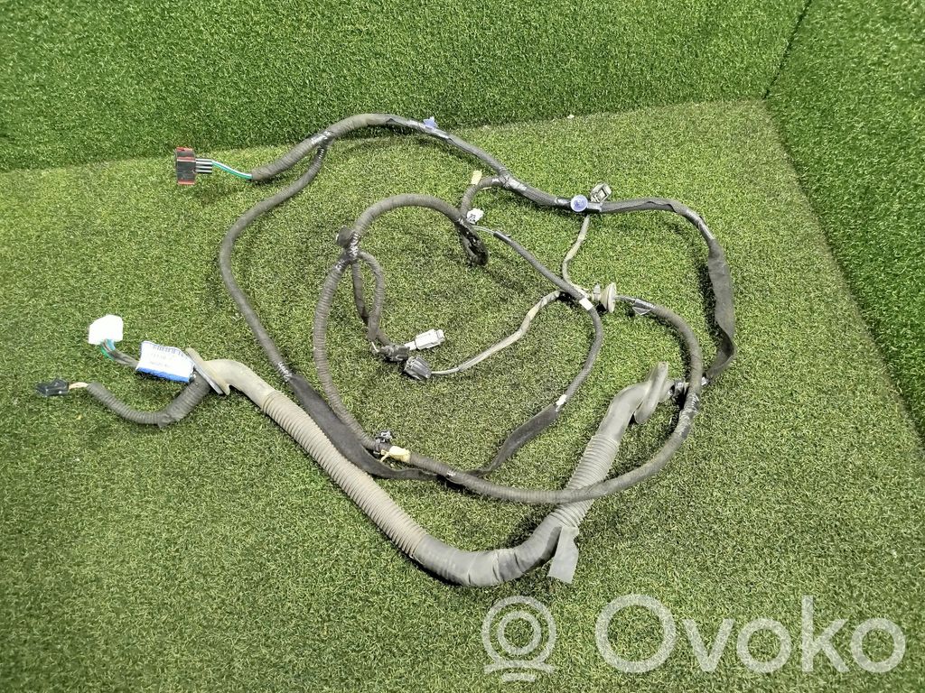 Opel Vivaro Wiązka przewodów drzwi tylnych 