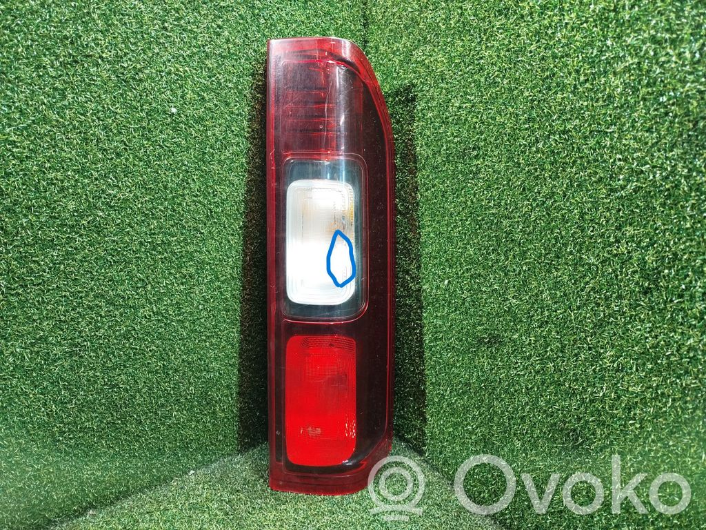 Opel Vivaro Galinis žibintas kėbule 