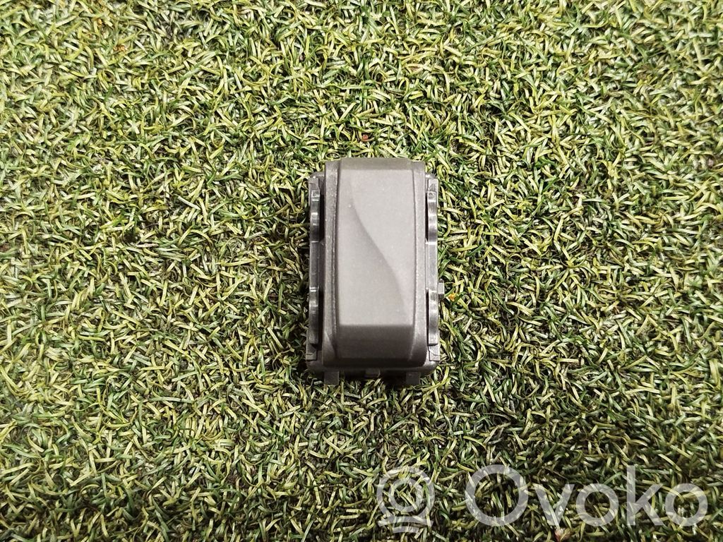Opel Vivaro Otras partes del panel de instrumentos 