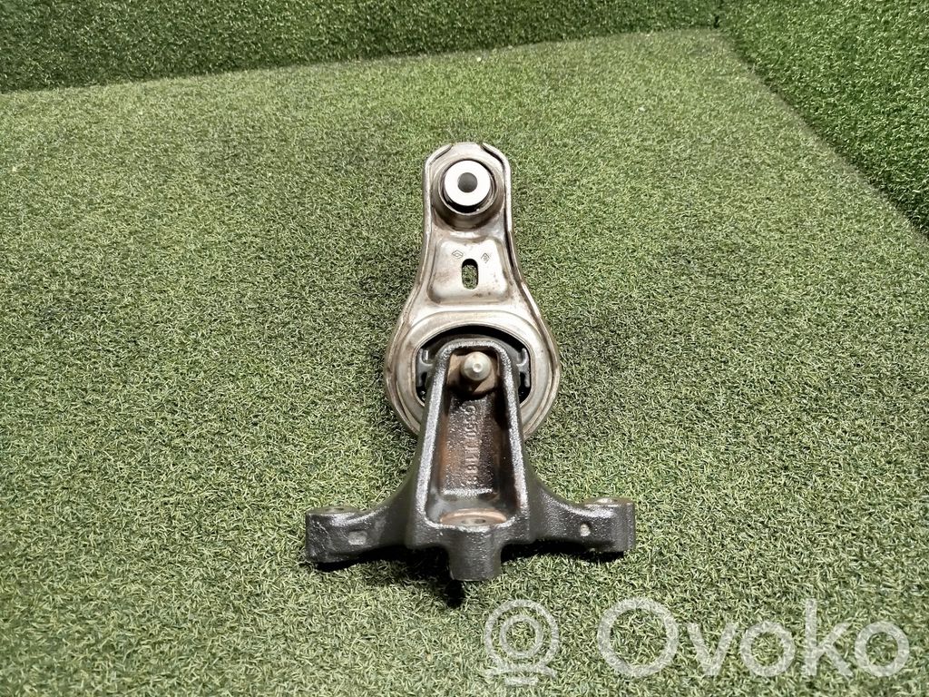 Opel Vivaro Engine mount bracket 