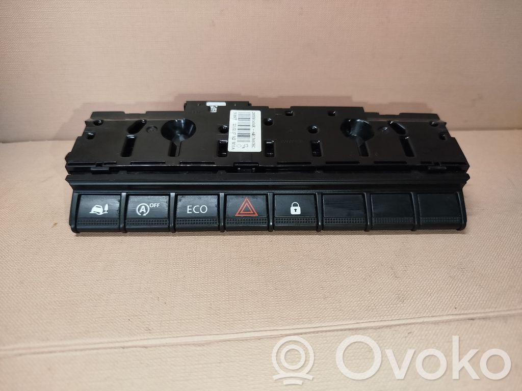 Renault Trafic III (X82) Hazard light switch 