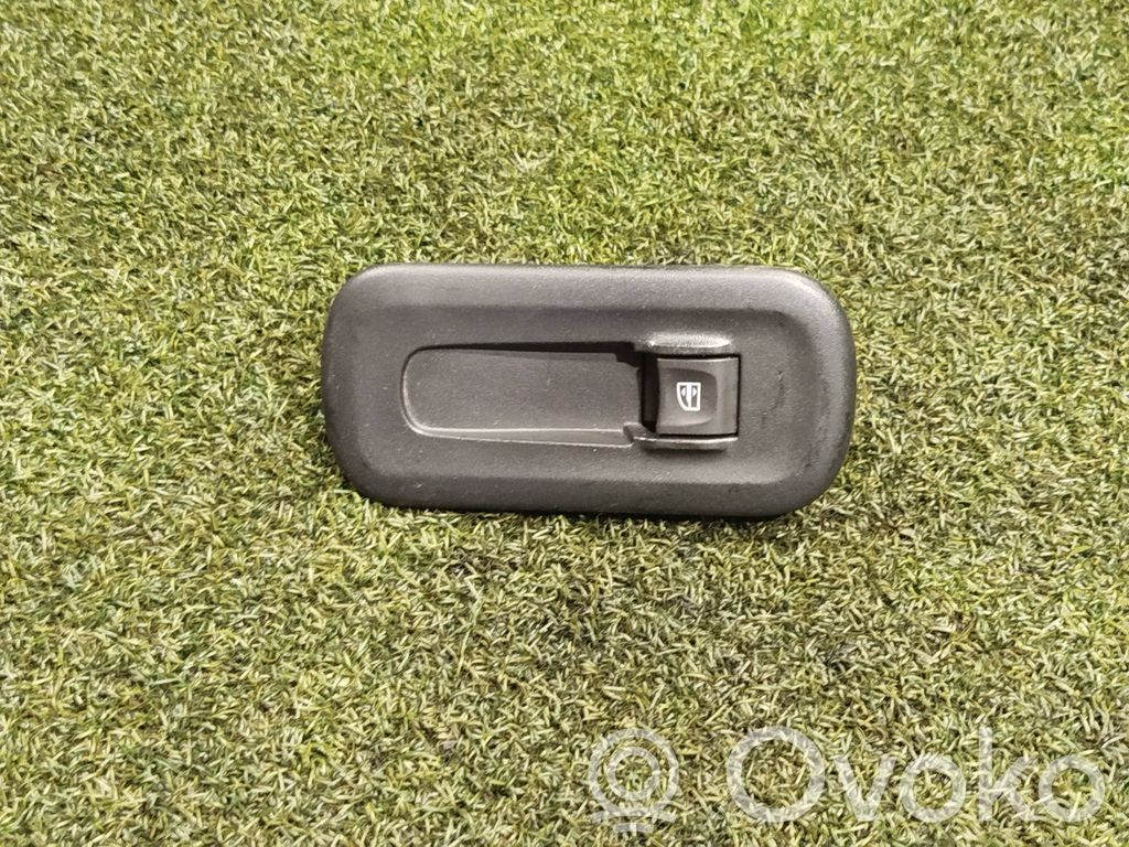 Renault Master III Electric window control switch 
