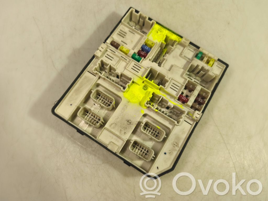 Renault Master III Fuse module 