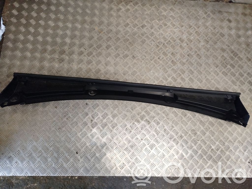 Opel Vivaro Podszybie przednie 
